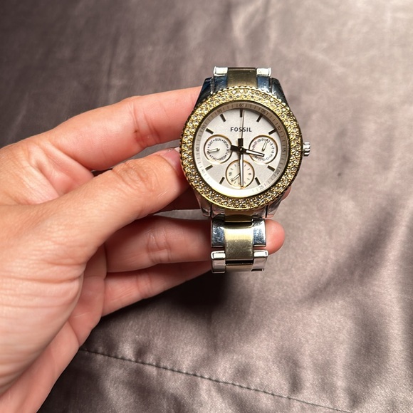 Fossil Ladies Watch Crystals Gold and Pearl Dial Two Tone Bracelet Date Dials - Picture 2 of 4